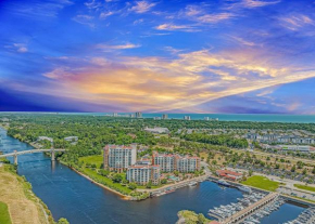 The Marina 5-305